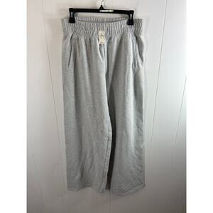 NWT Offline by Aerie Women's Size Medium wide leg sweatpants/joggers in Gray